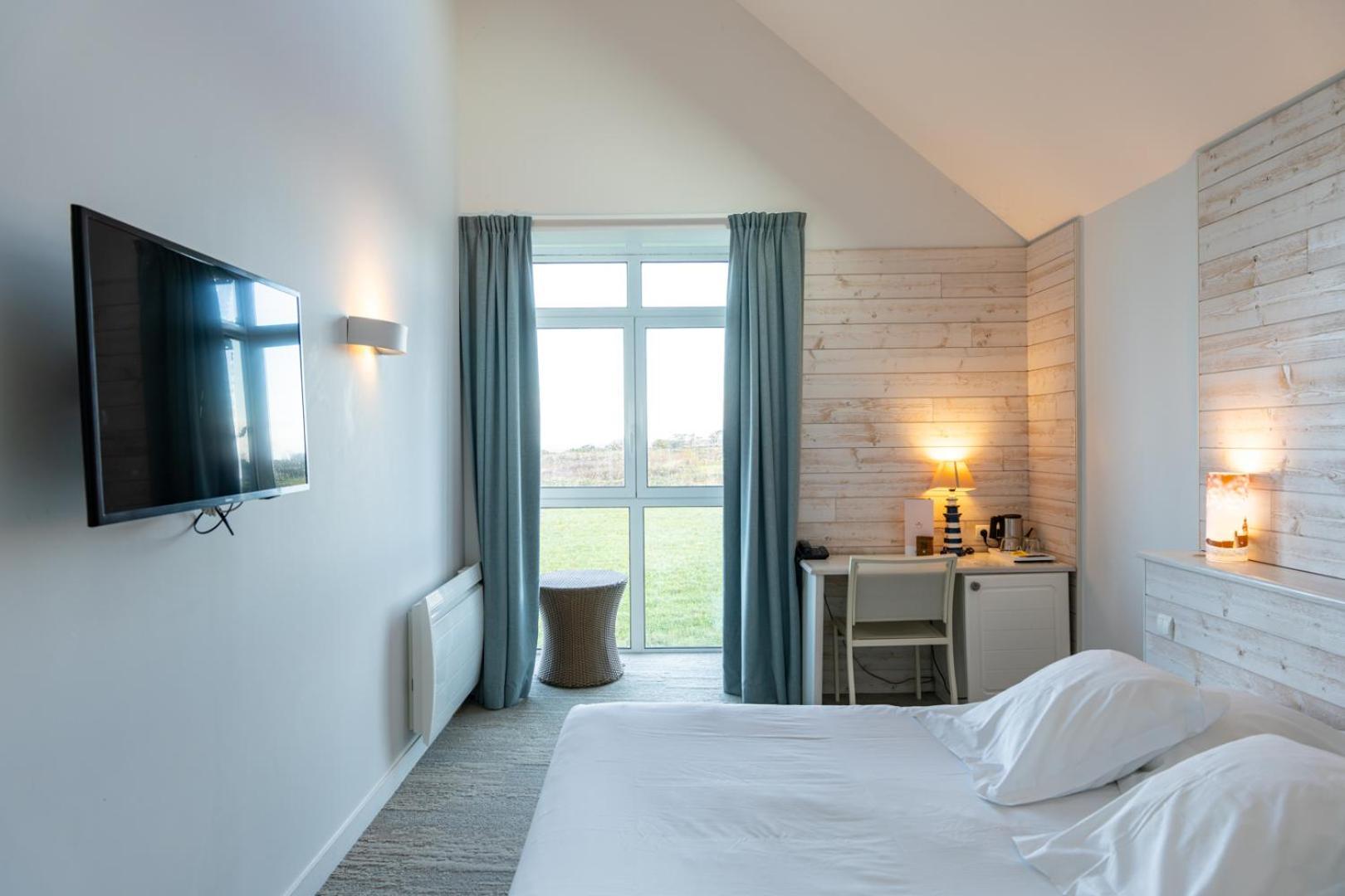 פלוגונבלי Logis Hotel Vent D'Iroise מראה חיצוני תמונה