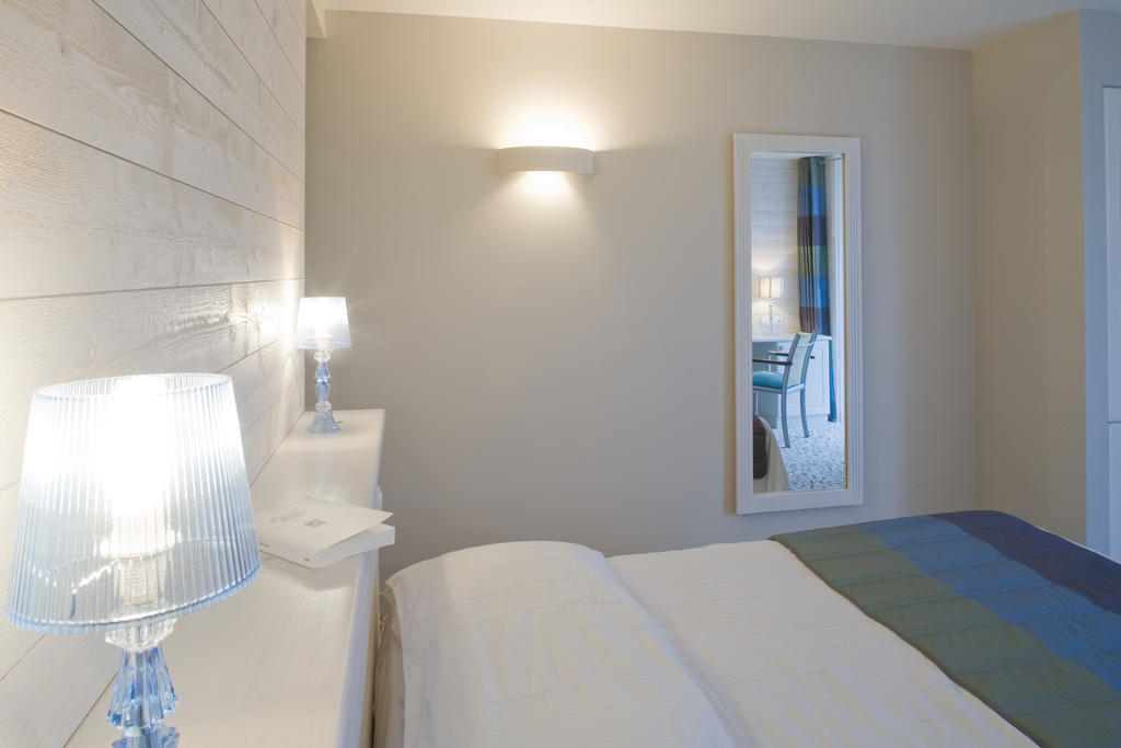 פלוגונבלי Logis Hotel Vent D'Iroise מראה חיצוני תמונה