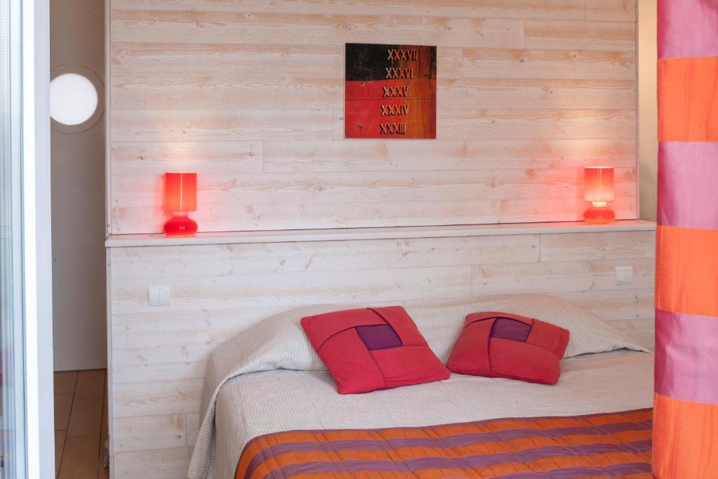 פלוגונבלי Logis Hotel Vent D'Iroise מראה חיצוני תמונה