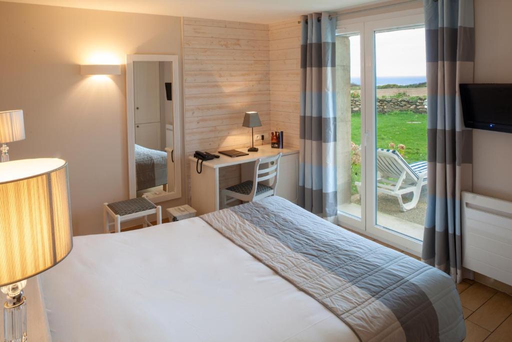 פלוגונבלי Logis Hotel Vent D'Iroise חדר תמונה